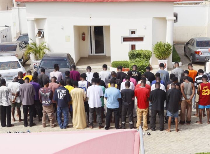 EFCC arrests internet fraudsters