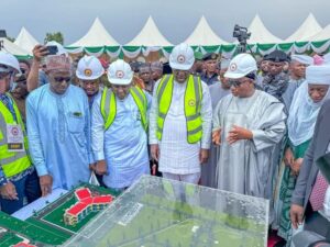 Minister of State for Petroleum Resources (Oil), Sen. Heineken Lokpobiri and Governor Bala Mohammed during the official groundbreaking ceremony of the construction of the permanent site of the Bauchi Oil and Gas Academy, located in Alkaleri Local Government Area of the State.