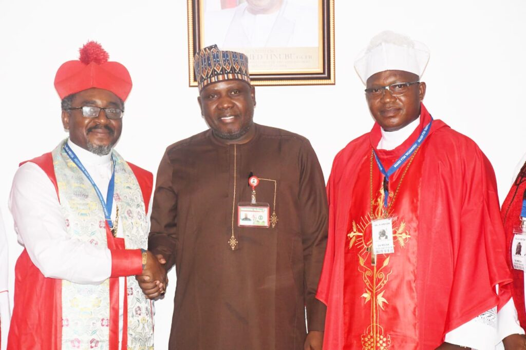 Presidential aide, Bayo Onanuga received a delegation of the Charismatic Bishops Conference of Nigeria led by Archbishop Chivir Chianson, its General Secretary, on Friday at the Presidential Villa, Abuja.