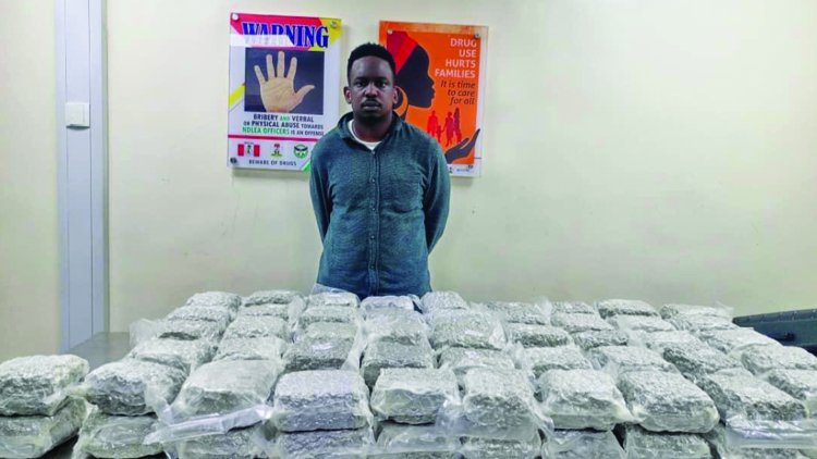 N6.5 billion opioids intercepted in Lagos, Rivers ports as NDLEA nabs 2 British men 3 NDLEA arrest drug suspect
