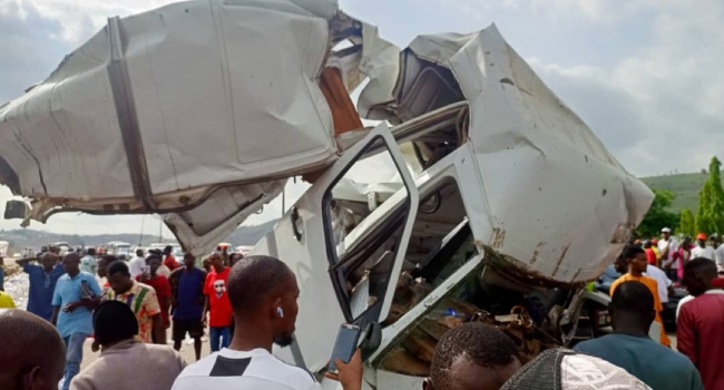 Scene of the accident at Karu Bridge, Abuja