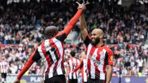 Brentford edge Manchester United in seven-goal thriller