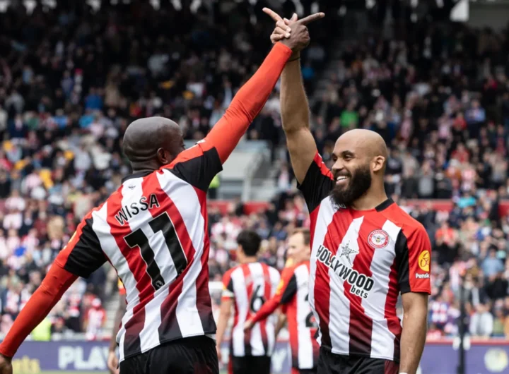 Brentford edge Manchester United in seven-goal thriller
