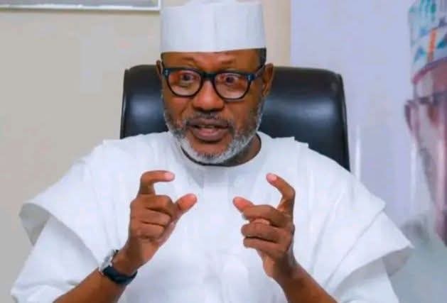 Former Minister of Environment, Mohammed Abdullahi resigns from APC
