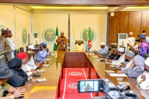 Ganduje leads APC NEC committee on condolence visit to Niger State Governor Bago