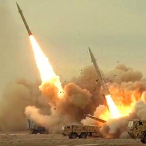 Iran launches missiles against Israel 1