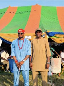 Super Eagles' goalkeeper, Stanley Nwabali (L) and football icon Nwankwo Kanu (R) pose for a photo at the burial ceremony of Nwabali's parent.