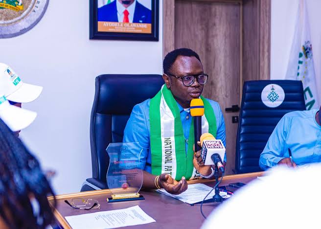 Minister of Youths Development, Ayo dele Olawande