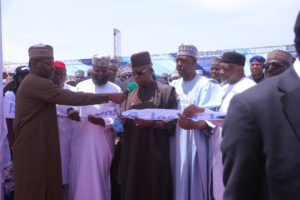 Shettima commissions Bornos 375 tractors. 1 1