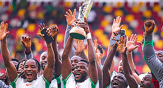 Super Eagles players lift the Unity Cup after defeating Jamaica 5-4 on penalties on Saturday, May 31, 2025. X/@SSE_NGA