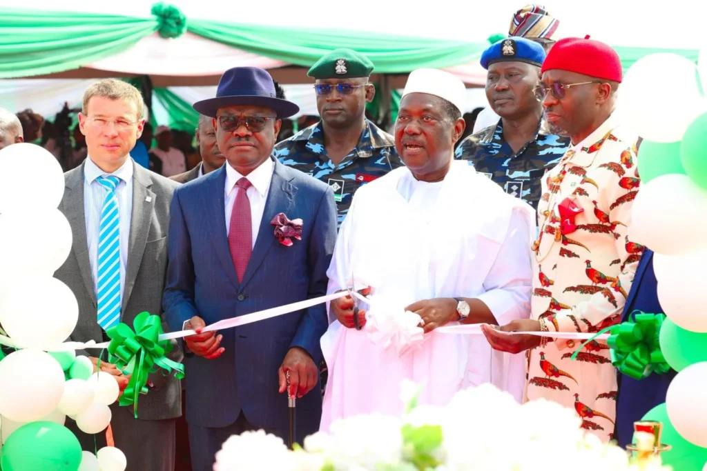 Tinubu, Wike inaugurate N5 road in Abuja