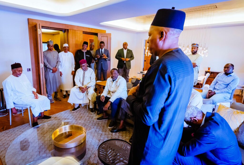 PHOTONews: Shettima pays condolence visit to family of late Buhari in London 3 VP Kashim Shettima on behalf of President Bola Tinubu paid condolence visit to the family of late President Muhammadu Buhari in London