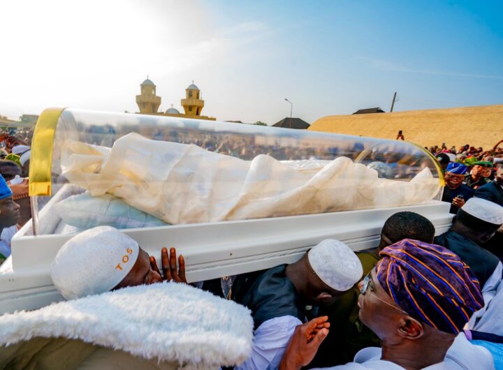 Funeral rites of late Awujale of Ijebu, Oba Sikiru Adetona