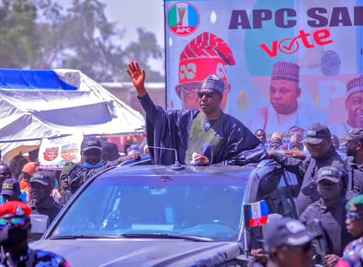 Borno State Governor, Professor Babagana Umara Zulum, has dismissed speculation in some sections of the online media that he would lead five other governors in defecting to the opposition coalition party, the African Democratic Congress (ADC).