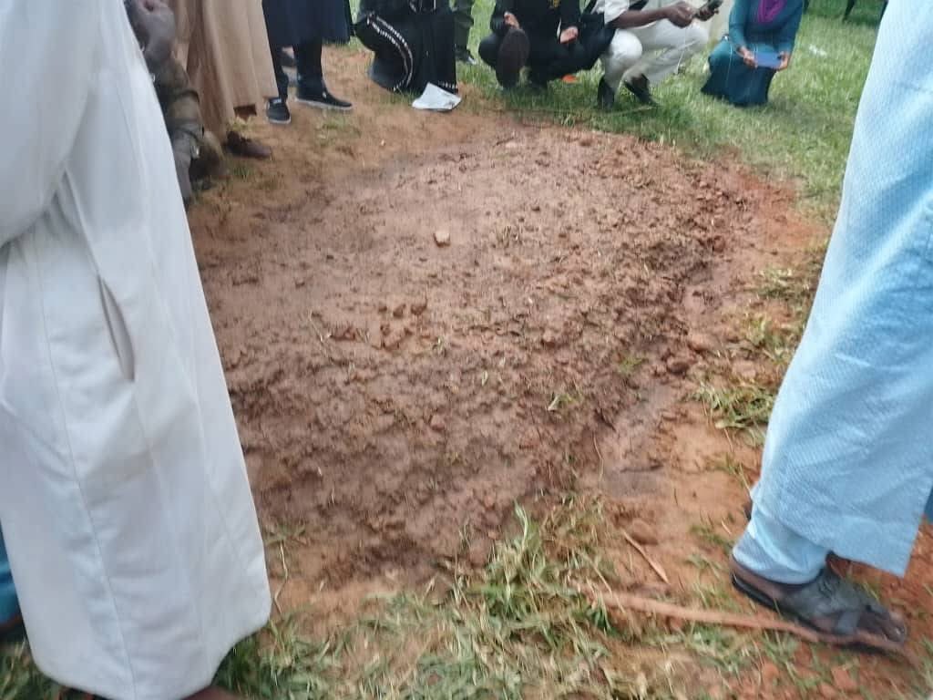 Buhari grave site 1