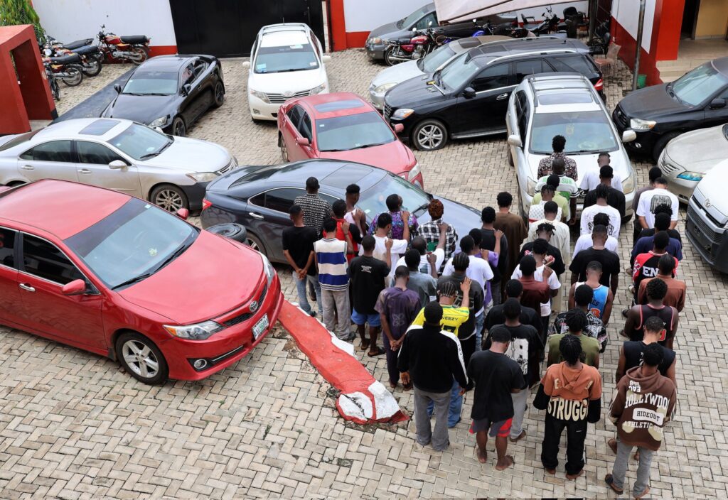 EFCC arrests 48 suspected Yahoo boys in Abeokuta