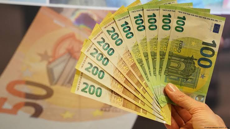 Euro notes