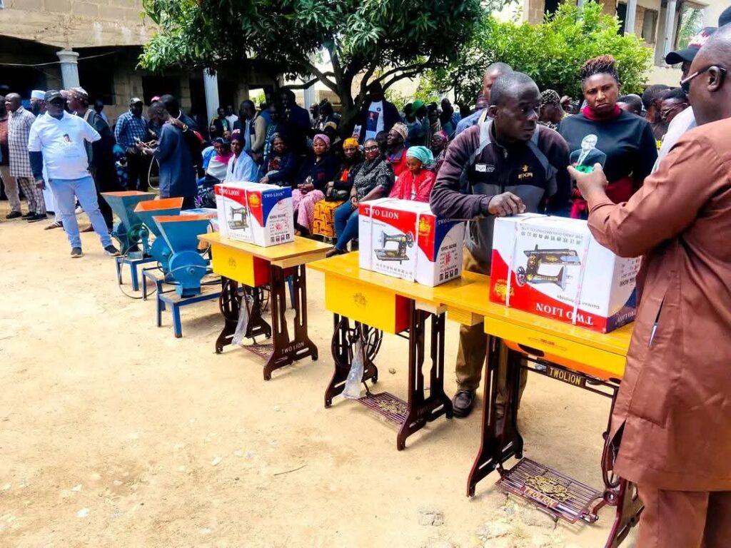 Plateau Senator Simon Mwadkwon, empowers women