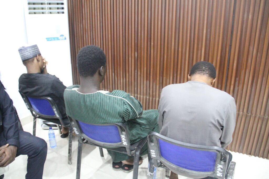 EFCC investigates suspect over undeclared $420,900, £5,825, CFA3,946,500 2 Customs Area Controller for Kano/Jigawa Area Command, Comptroller Dalhatu Abubakar, handling over the seized foreign currency to the EFCC Zonal Director of Kano Command