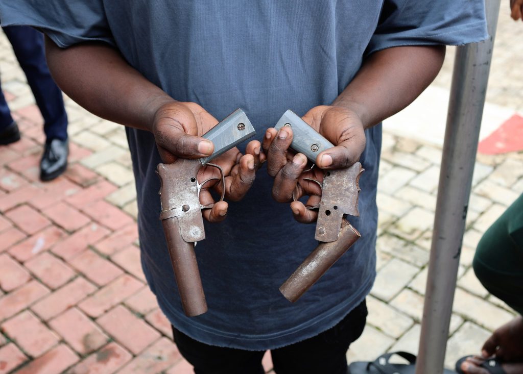 EFCC arrests 55 suspected Internet fraudsters, recovers 6 exotic cars, 2 pistols in Ogun 2 EFCC arrests 55 suspected Internet fraudsters, recovers 6 exotic cars, 2 pistols in Ogun