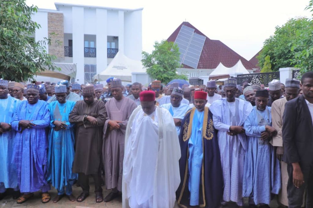 Zulum, others present as Borno acting Chief of Staff buries mother