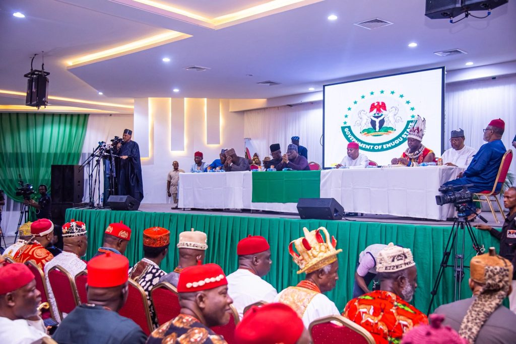 FG deepens citizens’ engagement in Enugu, reaffirms inclusive development agenda 2 A cross section of participants at the town hall meeting in Enugu on Thursday, during his South-East citizens’ engagement tour.
