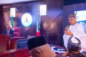 Minister of Information and National Orientation, Mohammed Idris, led a strong federal government delegation to the site of the road project as part of a wider Citizens’ Engagement tour of the South East