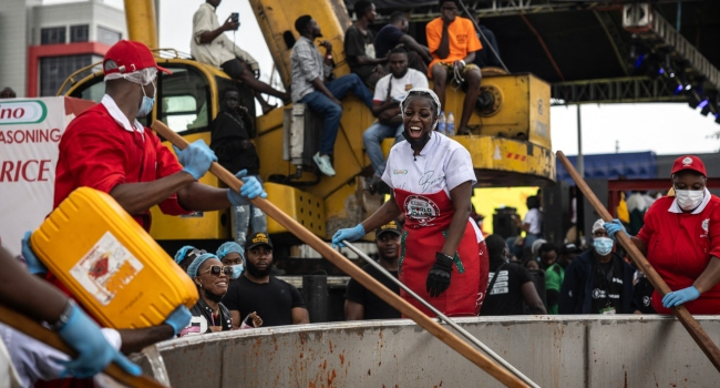 Nigerian Chef, Hilda Baci sets Guinness World Record for cooking largest pot of jollof rice 4 Hilda Baci cooks World Largest Pot of Jollof Rice