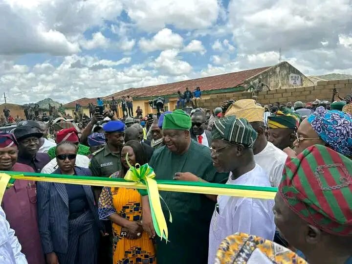 Mutfwang commissions JMDB Market in Bukuru