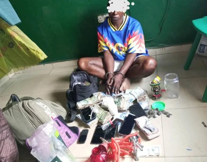 Kogi police nab armed robber’s girlfriend, seize arms, N2m in hotel raid