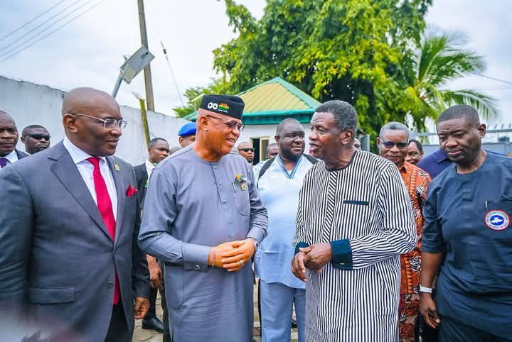 Adeboye pays tribute to late evangelist Uma Ukpai