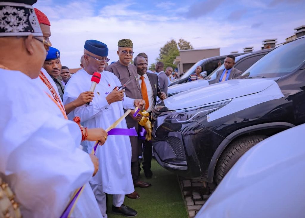 Governor Lucky Aiyedatiwa gifts brand-new Toyota SUVs to Ondo monarchs