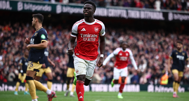 Arsenal top EPL