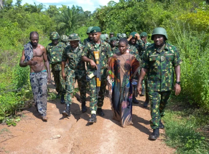 GOC 2 Division leads troops in daring rescue mission, frees kidnapped victims in Kwara