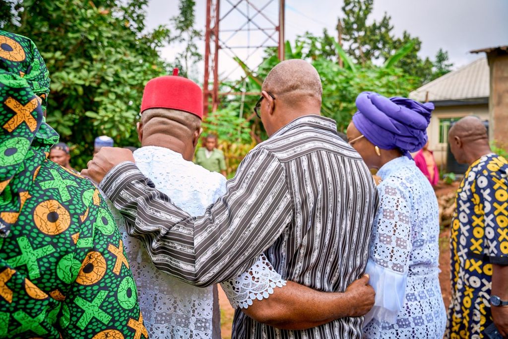 Peter Obi pays final respect to late highlife legend, Mike Ejeagha in Enugu (photos) 2 Peter Obi pays final respect to late highlife legend, Mike Ejeagha in Enugu