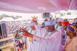 Mass defection rocks Plateau as top opposition leaders join APC ahead of 2027