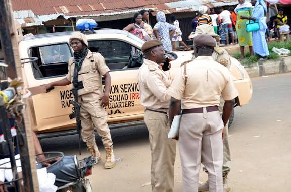 Nigerian Immigration Service (NIS) personnel