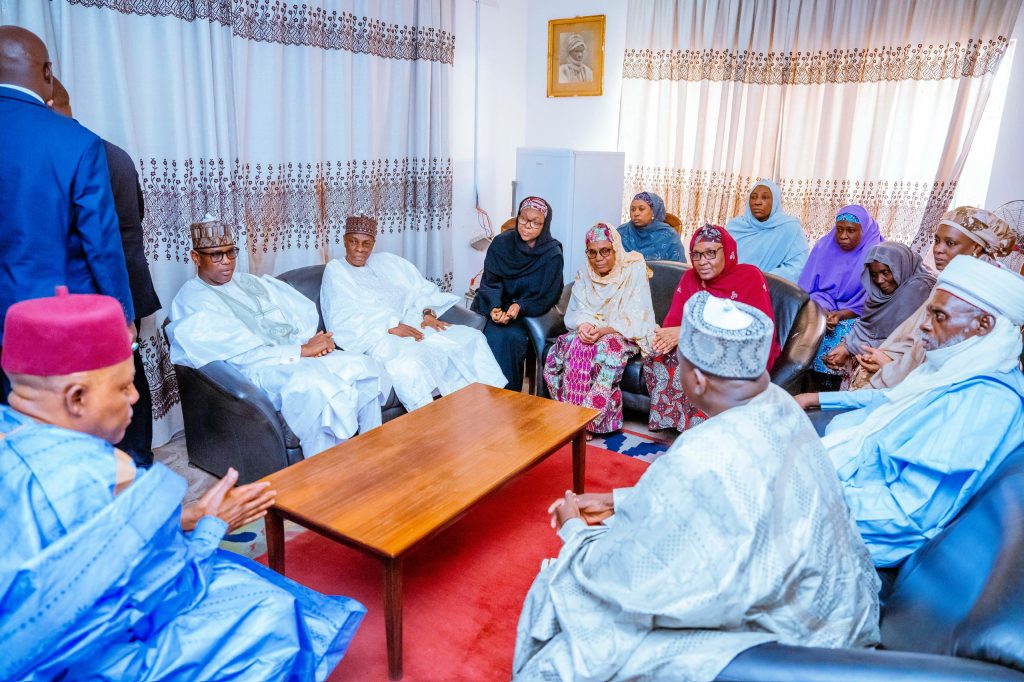 Shettima: Late President Shagari's wife will be remembered for her selflessness, compassion 2 Shettima leads FG delegation on condolence visit to the late former president's family in Sokoto