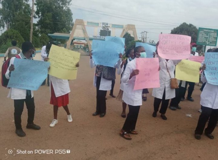UNIJOS dental students protest