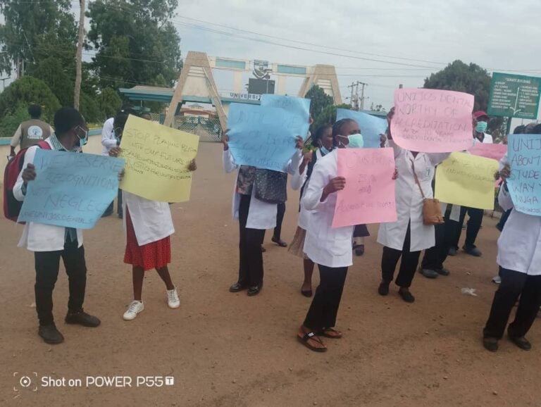 UNIJOS dental students protest