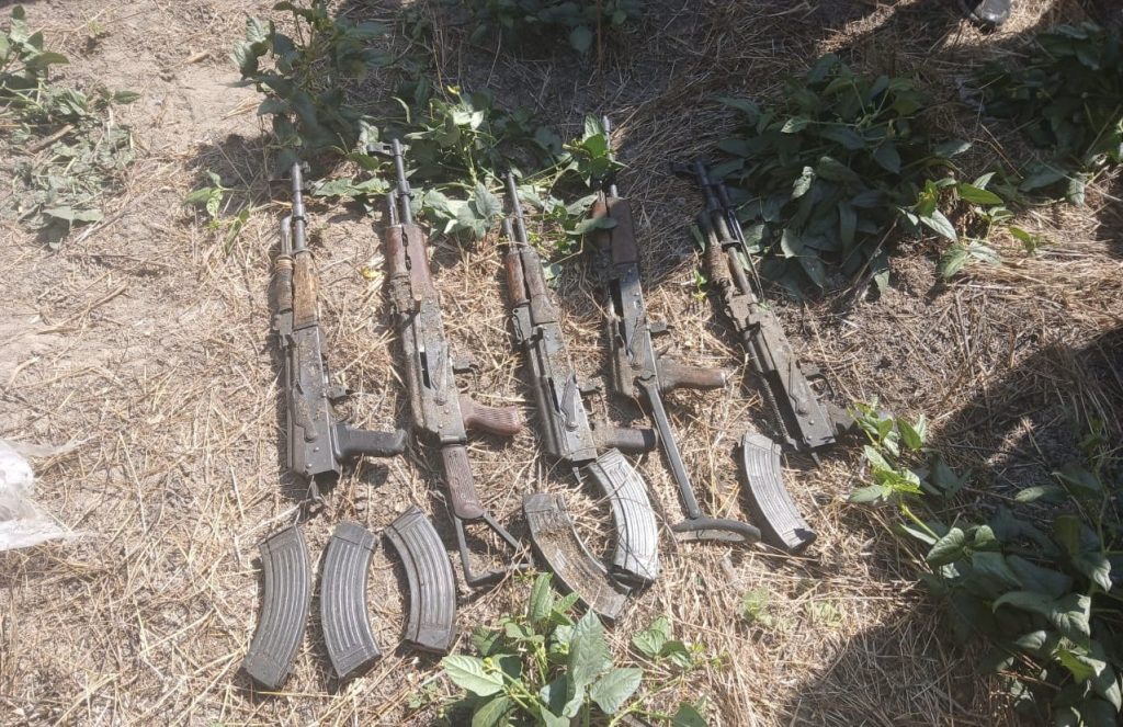 Nigerian Army raids Boko Haram stronghold in Bula Daloye, recovers hidden IEDs, weapons 3 Nigerian Army raids Boko Haram stronghold in Bula Daloye, recovers hidden IEDs, weapons