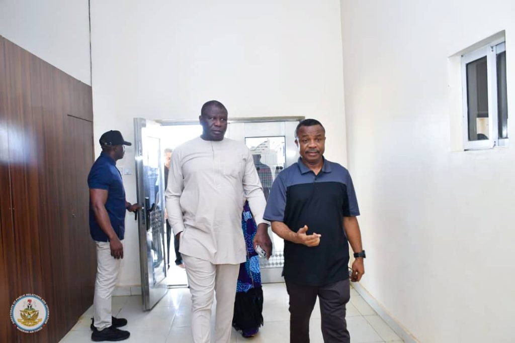 Chief of Air Staff visits injured NAF pilots, hails their courage after mid-air emergency (+Photos) 5 CDS CDI visits injured pilot