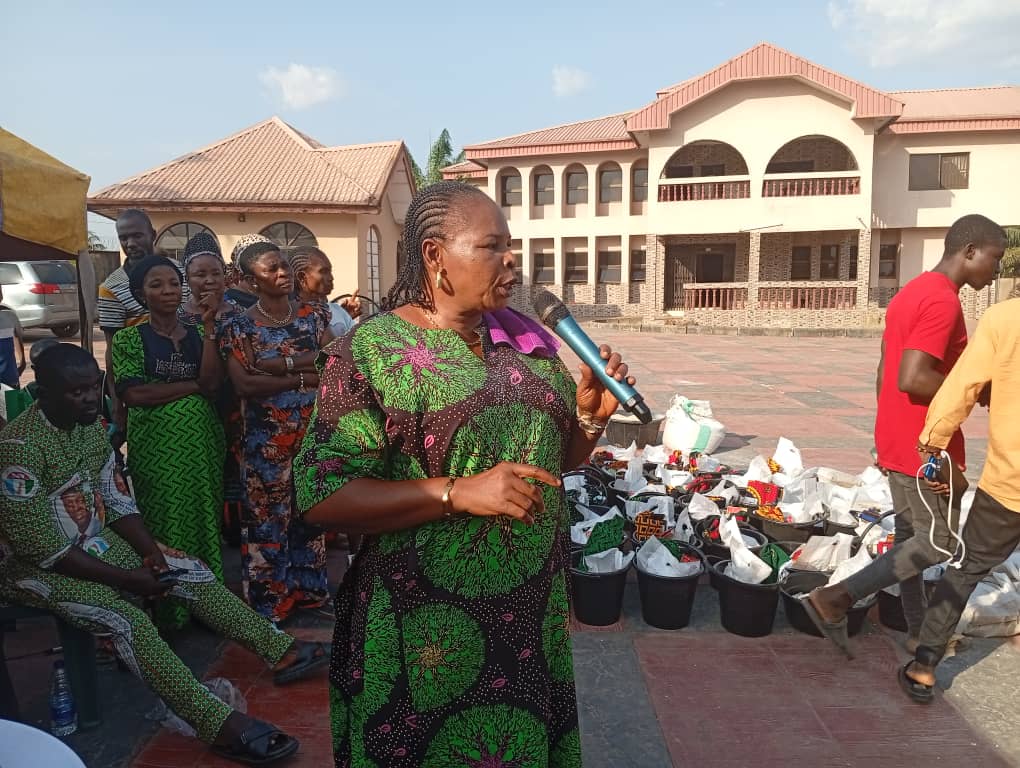 Former Ebonyi DC coordinator distributes rice