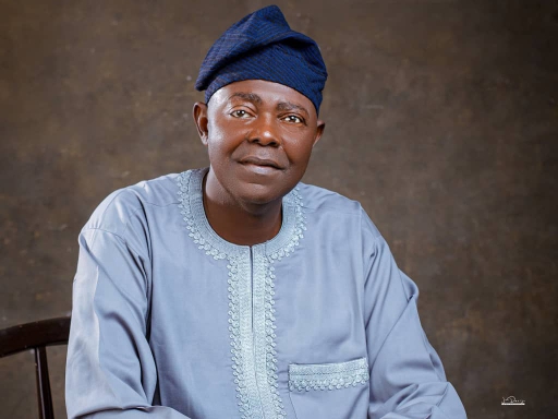 Former Taraba lawmakers, Senator Joel Ikenya defect from APC to PDP