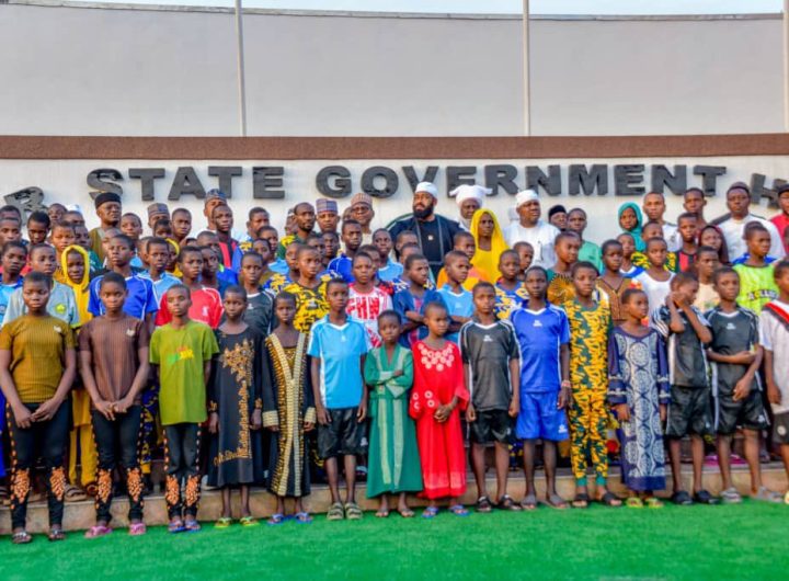 Niger State Governor, Mohammed Umar Bago and the rescued school children. Photo credit: @Chiefpressngs/X