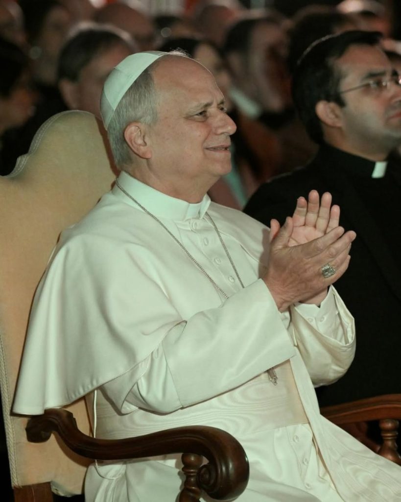 Pope Leo visits a school Christmas concert (Photos) 3 Pope Leo attends School Christmas event2
