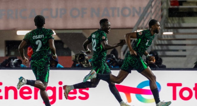 Nigeria’s defender #06 Semi Ajayi (R) celebrates his goal during the Africa Cup of Nations (CAN) Group C football match between Nigeria and Tanzania at Fez Stadium in Fes on December 23, 2025. (Photo by Abdel Majid BZIOUAT / AFP)