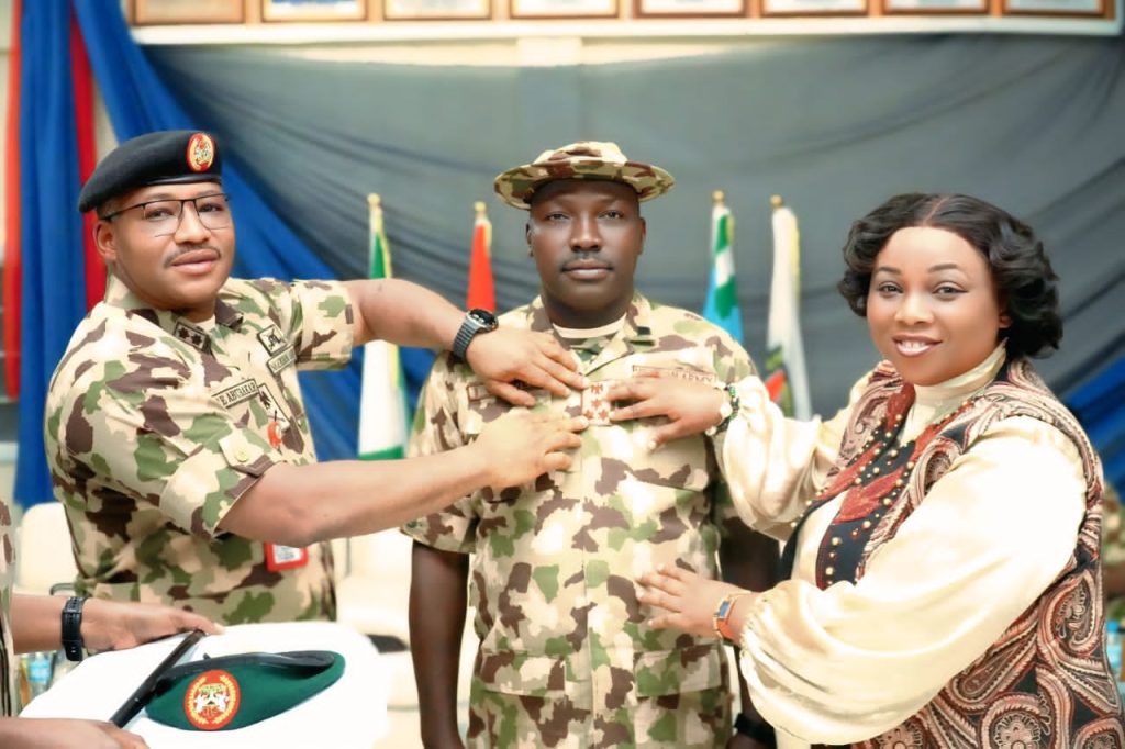 Theatre commander OPHK decorates 5 new brigadier generals, charges them on professionalism, exemplary leadership 2 Theatre commander OPHK decorates 5 new brigadier generals, charges them on professionalism, exemplary leadership