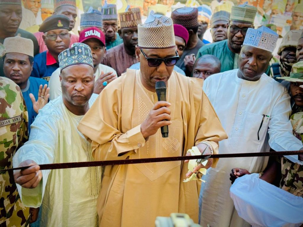 Zulum commissions renovated military facilities in Monguno