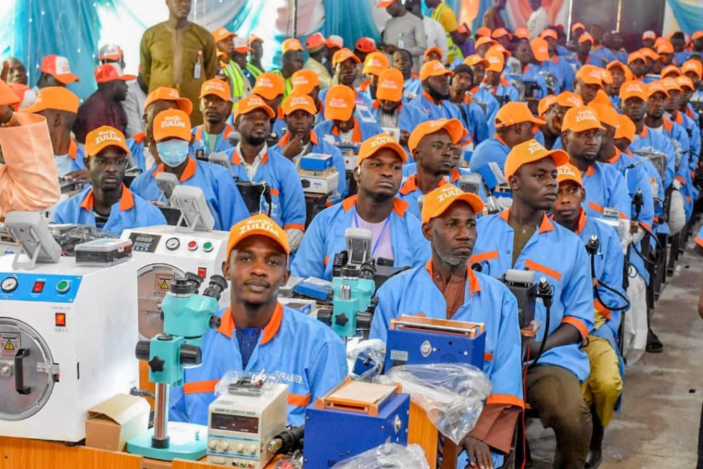 Zulum disburses N1bn trains 1050 youths on GSM repai